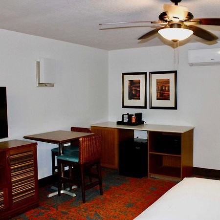 Seafarer Inn & Suites, Ascend Hotel Collection Jekyll Island Esterno foto